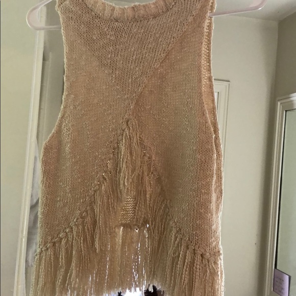 Top - Picture 2 of 2